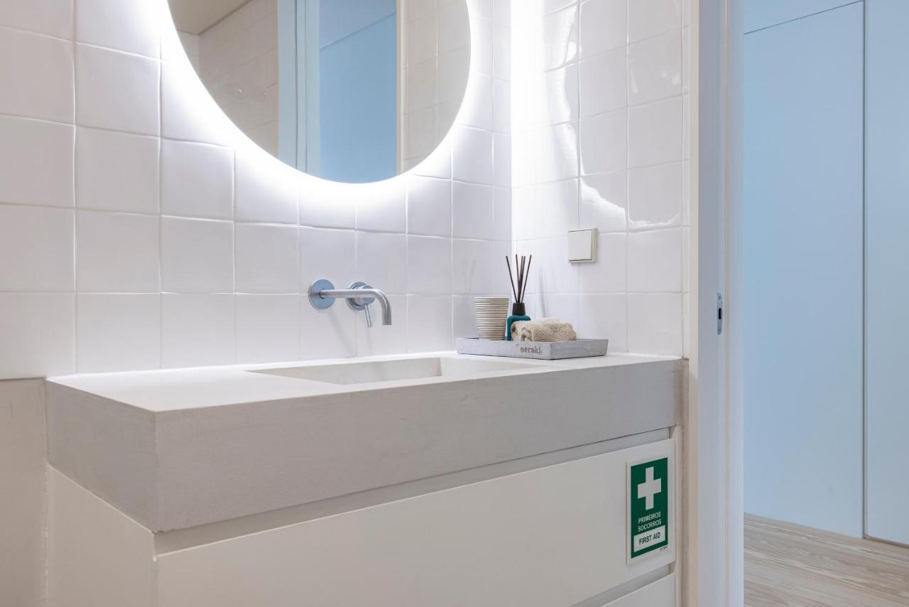 Deluxe 2Bdr Apartment W/ Patio By Lovelystay Lisboa Exterior foto