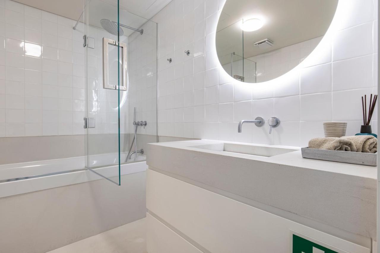 Deluxe 2Bdr Apartment W/ Patio By Lovelystay Lisboa Exterior foto