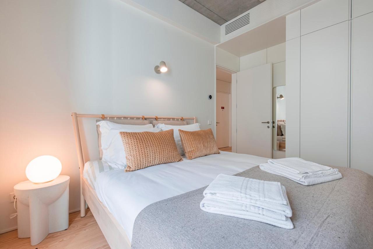 Deluxe 2Bdr Apartment W/ Patio By Lovelystay Lisboa Exterior foto