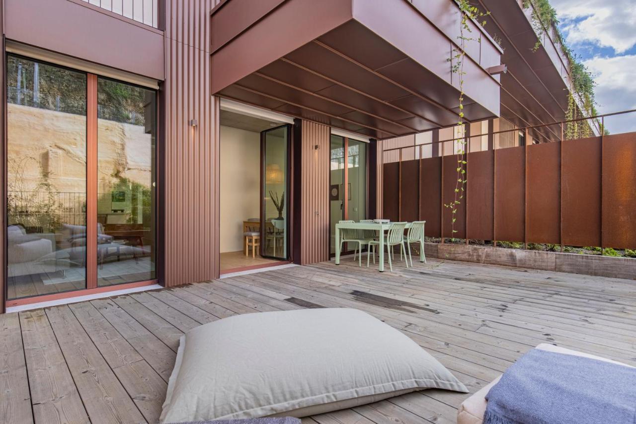 Deluxe 2Bdr Apartment W/ Patio By Lovelystay Lisboa Exterior foto
