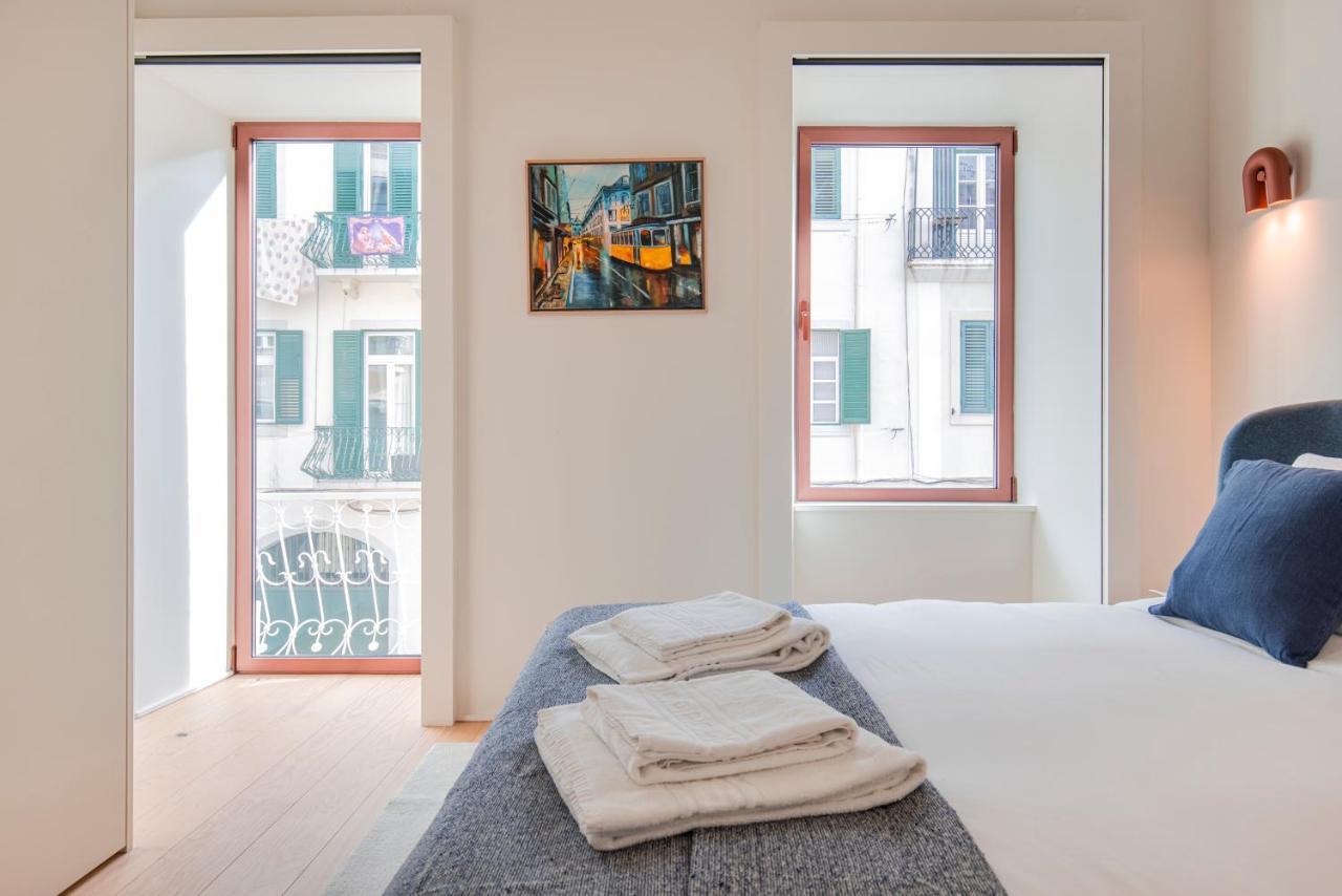 Deluxe 2Bdr Apartment W/ Patio By Lovelystay Lisboa Exterior foto