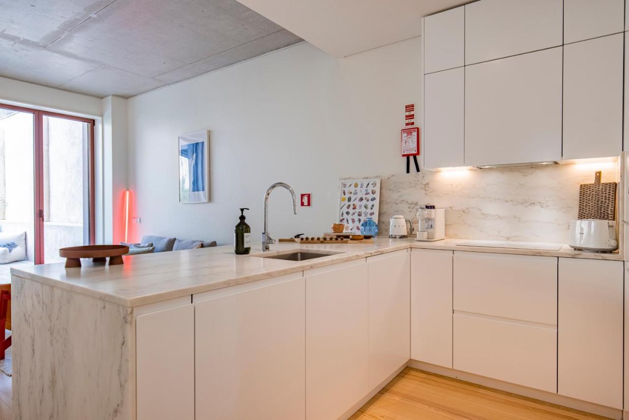 Deluxe 2Bdr Apartment W/ Patio By Lovelystay Lisboa Exterior foto
